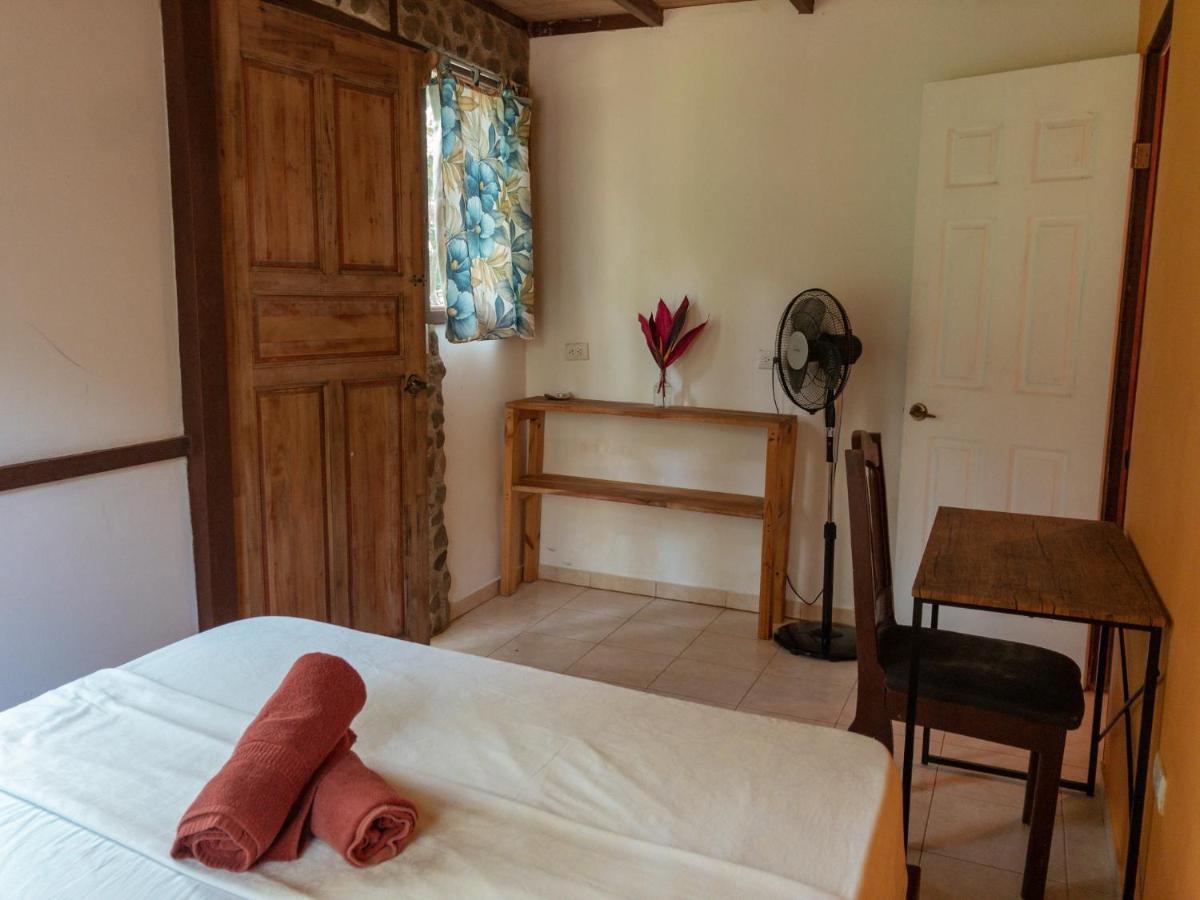 Uvita River Guesthouse Exterior photo