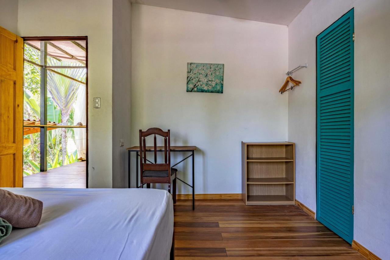 Uvita River Guesthouse Exterior photo